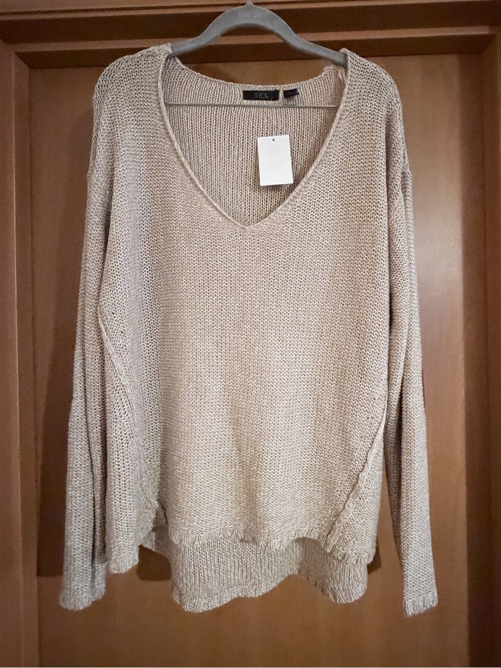 RDI Light Beige V-Neck Knit Sweater - Women's Relaxed Pullover